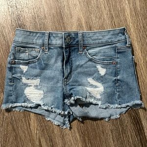 American Eagle Low Rise Shortie Jean Shorts - Light Wash